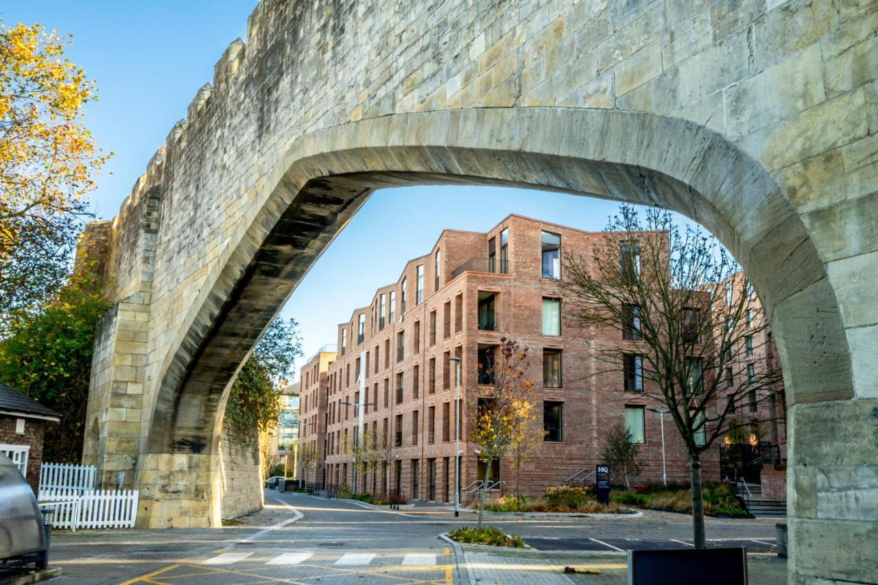 Twenty Seven Hq Apartment York Luaran gambar